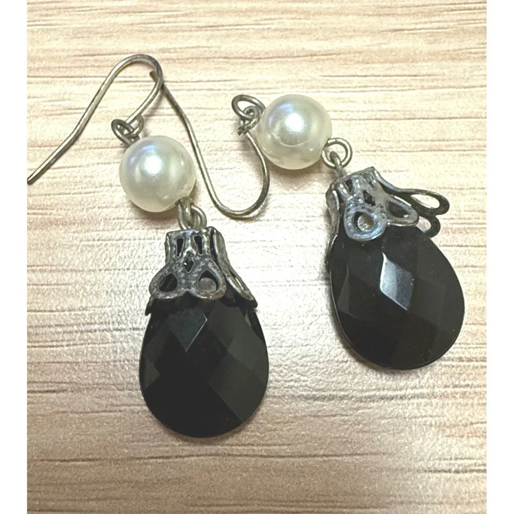 Black Faceted‎ Teardrop Pearl Dangle Earrings Vintage Gothic